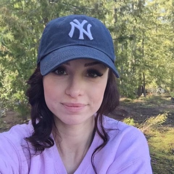 Meet your Posher, Michaela - Picture 1 of 1